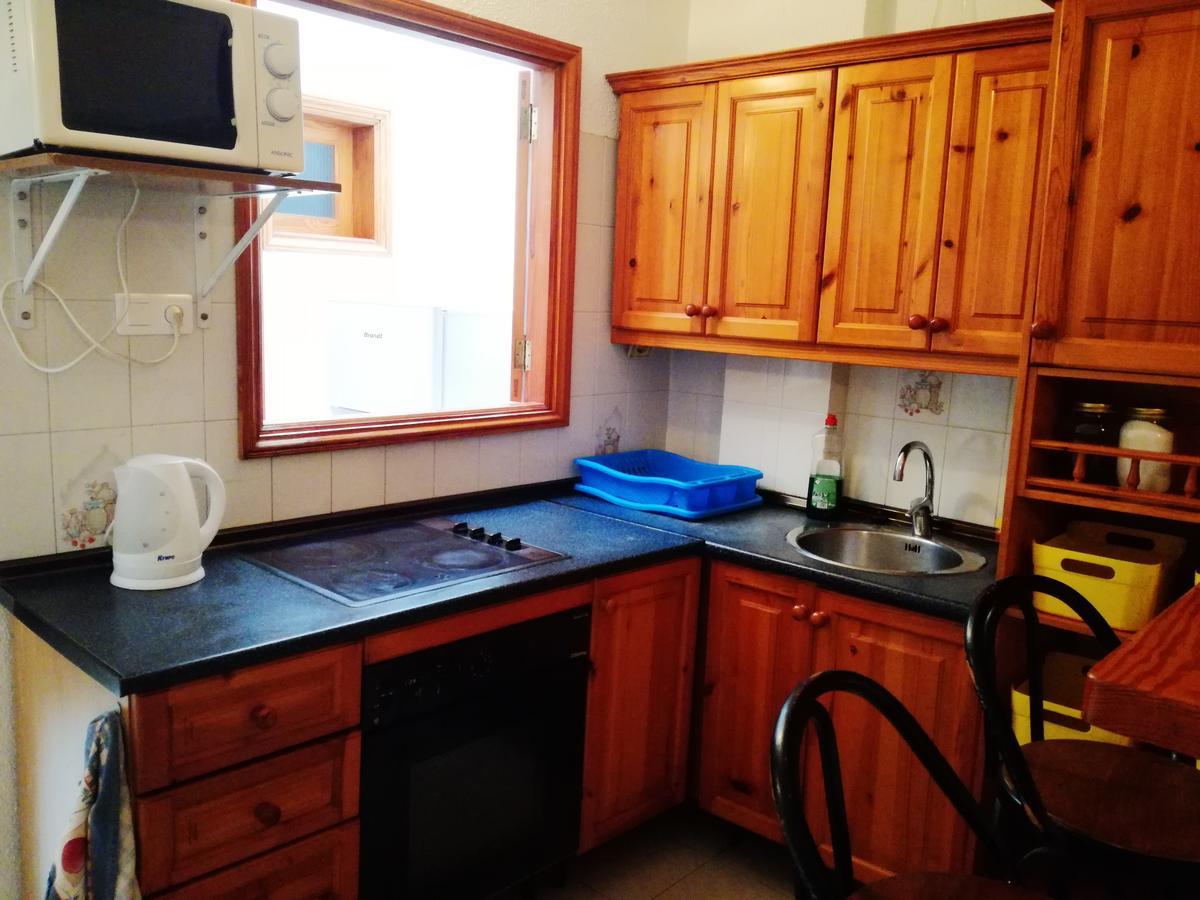 Surfhouse Hostel Famara テギセ エクステリア 写真