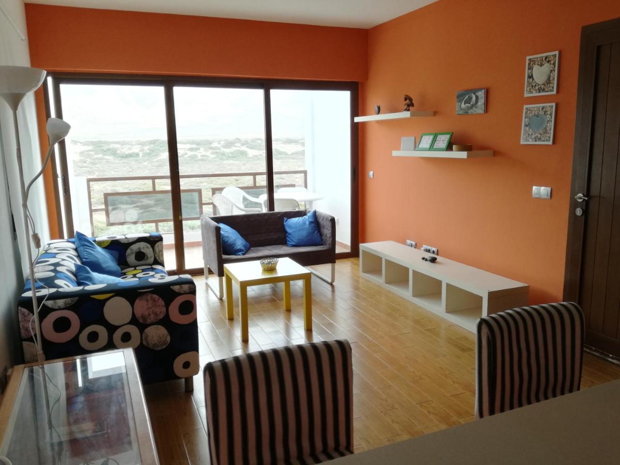 Surfhouse Hostel Famara テギセ エクステリア 写真